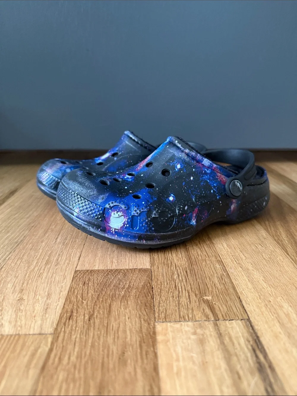 CROCS Kids Galaxy Pattern Clogs - Blue & Purple